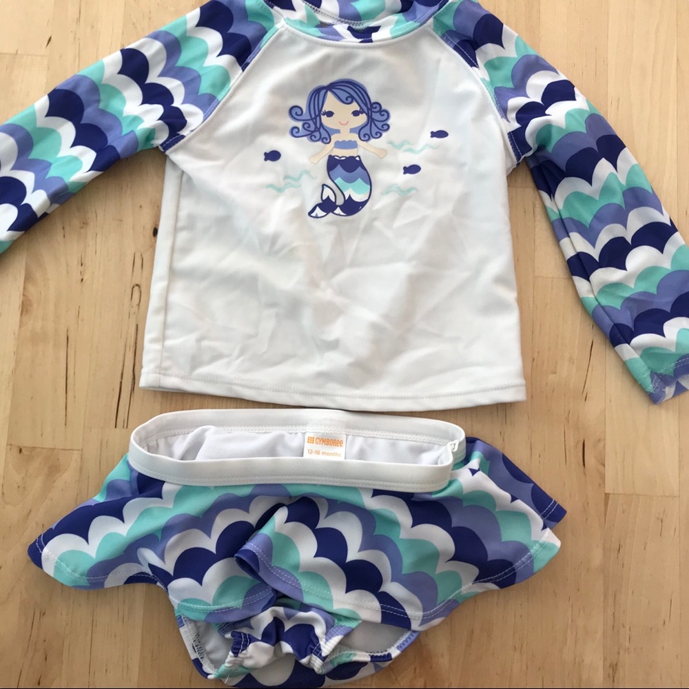 Swim shirt and bottoms
